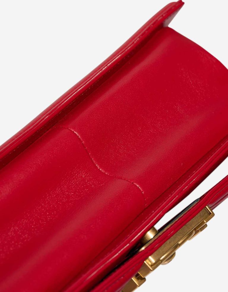 Chanel Boy Medium Calf Red Signs of wear | Sell your designer bag