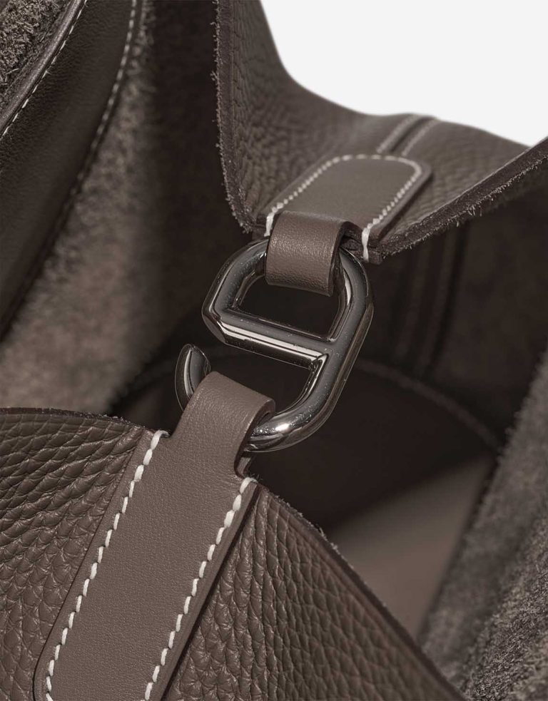 Hermès In-The-Loop 18 Taurillon Clémence / Swift Étoupe Closing System | Sell your designer bag