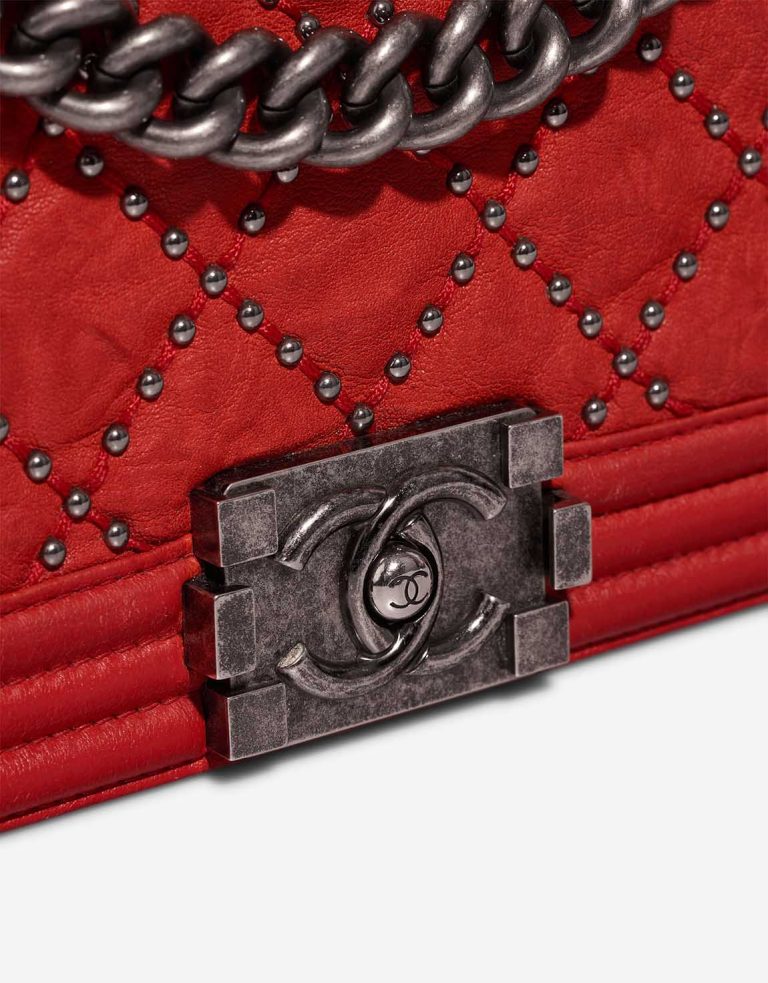 Chanel Boy Old Medium Calf Red Closing System | Sell your designer bag