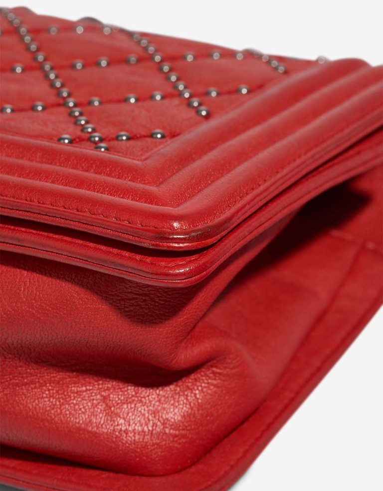 Chanel Boy Old Medium Calf Red Signs of wear | Sell your designer bag
