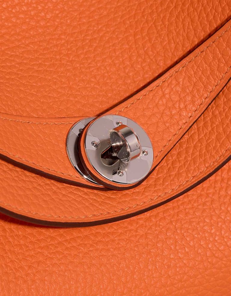 Hermès Lindy 26 Taurillon Clémence Orange Minium Closing System | Sell your designer bag