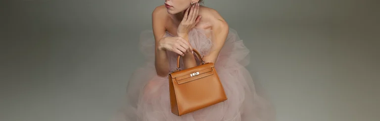 みんな大好きKellyバックル☆【HERMES】Kelly Classique Kelly Classique To Go wallet | Hermès USA