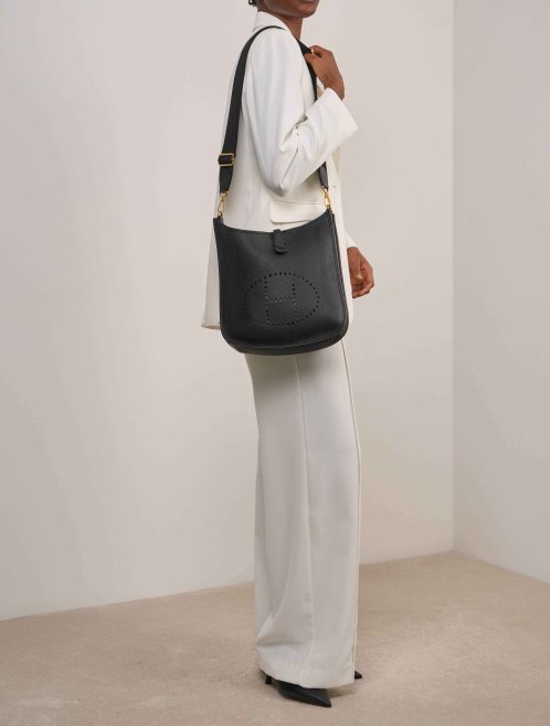 Hermès Evelyne 29 Clémence Black on Model | Sell your designer bag