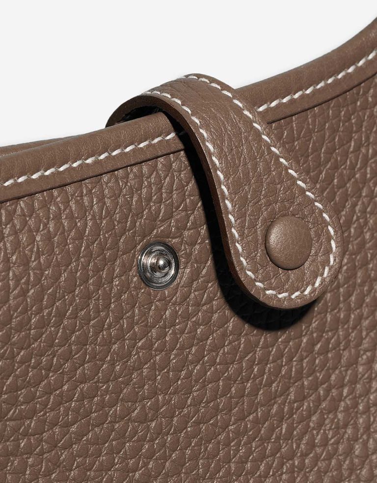 Hermès Evelyne 16 Taurillon Clémence Étoupe / Bleu Indigo Closing System | Sell your designer bag