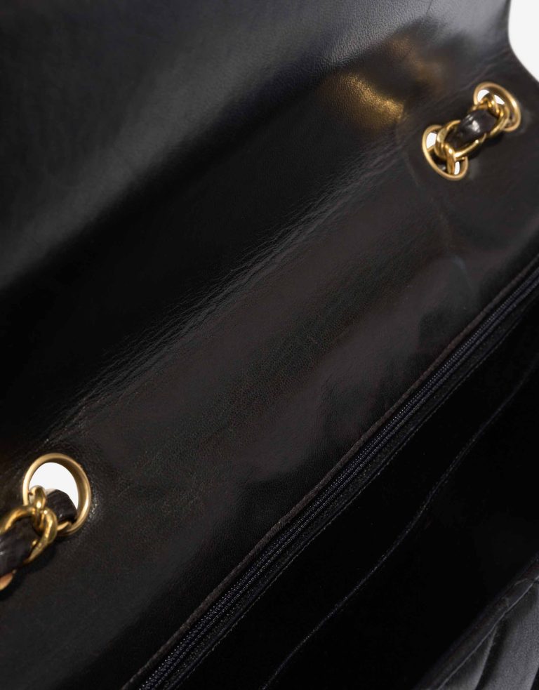 Chanel Timeless Jumbo Lamb Black Signs of wear | Sell your designer bag