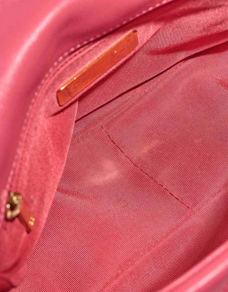 Chanel 19 Flap Bag Lamb Pink Signs of wear | Sell your designer bag