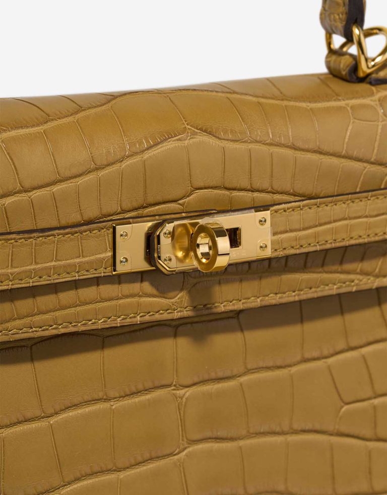 Hermès Kelly 25 Matte Alligator Kraft / Mimosa Closing System | Sell your designer bag