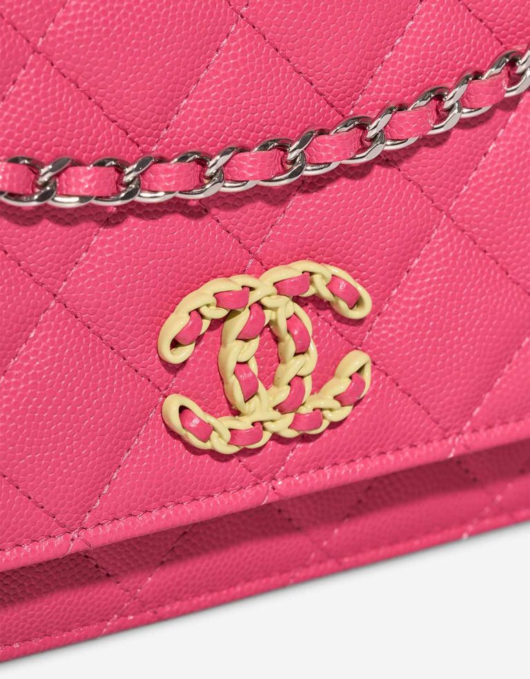 Chanel Timeless Wallet On Chain Caviar Pink Closing System | Sell your designer bag