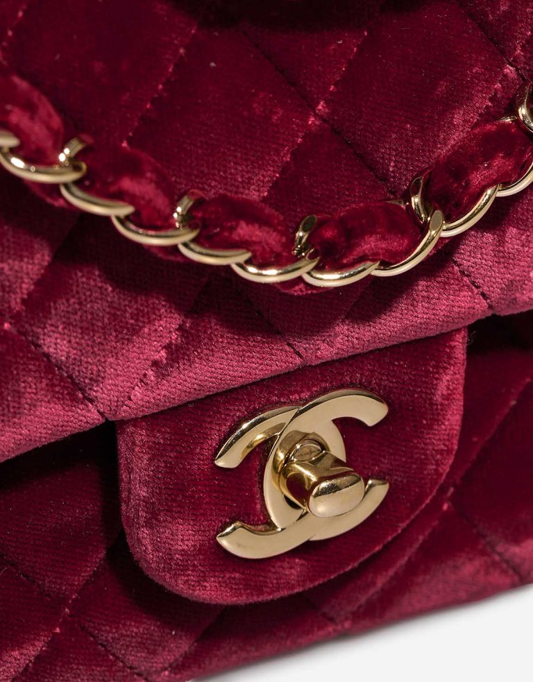 Chanel Timeless Medium Velvet Burgundy Closing System | Sell your designer bag