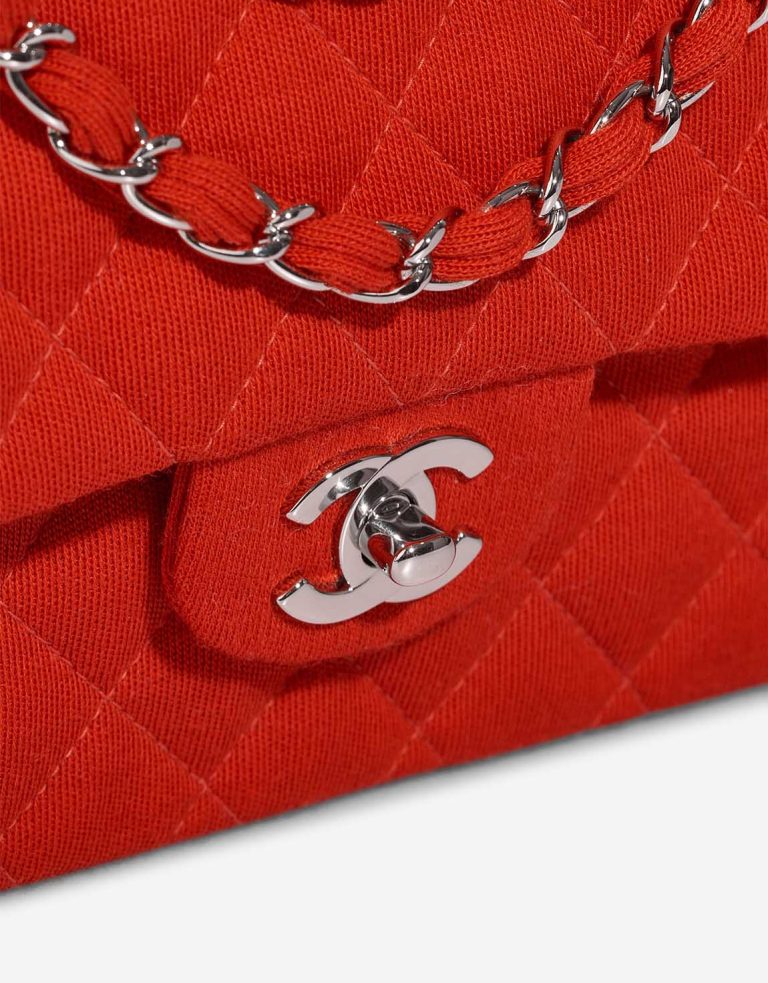 Chanel Timeless Medium Canvas Red Closing System | Sell your designer bag