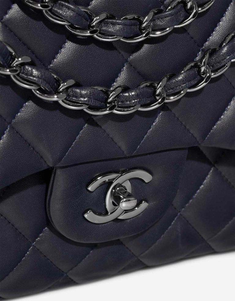 Chanel Timeless Jumbo Lamb Dark Blue Closing System | Sell your designer bag