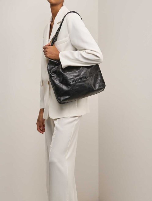 Chanel 22 Medium Calf Black on Model | Sell your designer bag