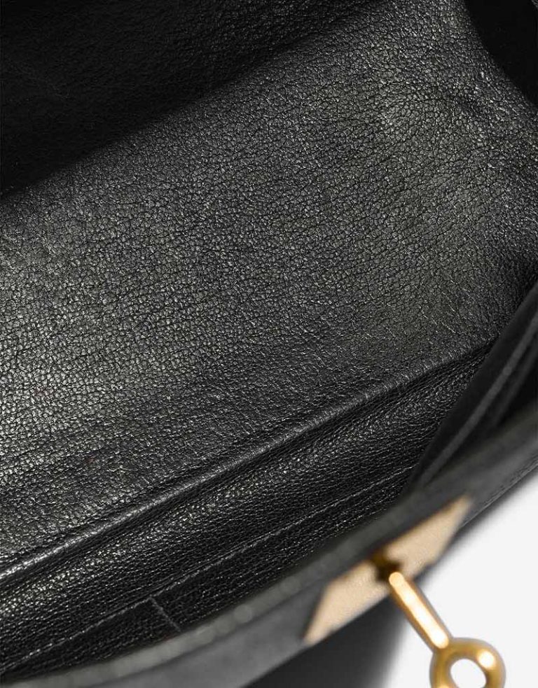 Hermès Kelly 35 Ardennes Black Signs of wear | Sell your designer bag