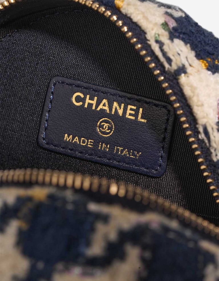 Chanel 19 Round Clutch Tweed White / Blue Logo | Sell your designer bag