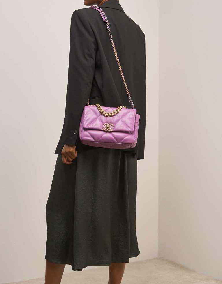 Chanel 19 Flap Bag Lamb Violet on Model | Sell your designer bag