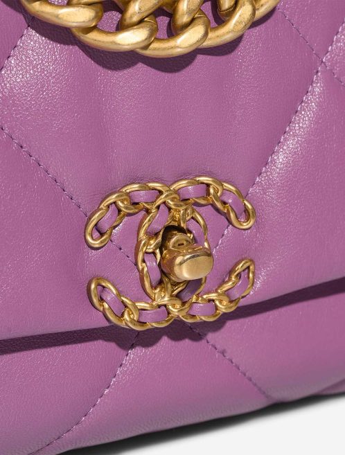 Chanel 19 Flap Bag Lamb Violet Closing System | Sell your designer bag