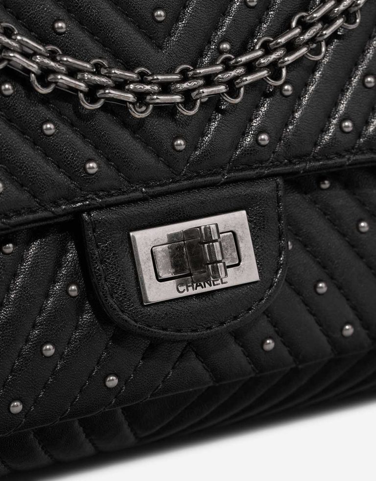 Chanel 2.55 Reissue 226 Calf / Studs Anthracite Closing System | Sell your designer bag