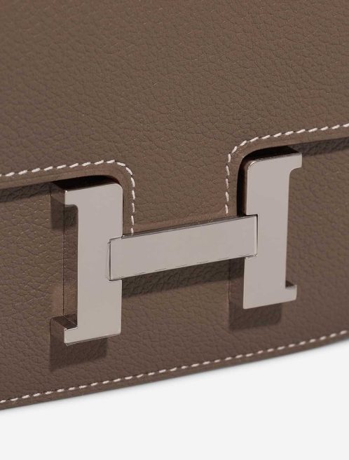 Hermès Constance Slim Wallet Evercolor Étoupe Closing System | Sell your designer bag
