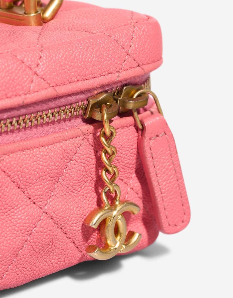 Chanel Vanity Micro Caviar Pink Closing System | Sell your designer bag