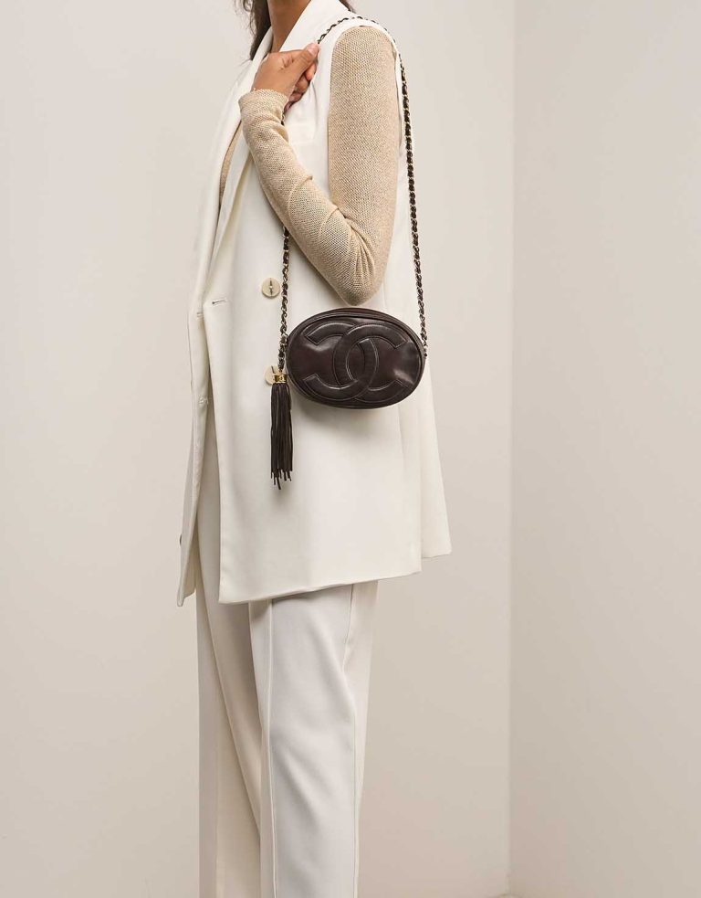 Pre-owned Chanel bag Clutch Calf Brown Brown | Sell your designer bag on Saclab.com