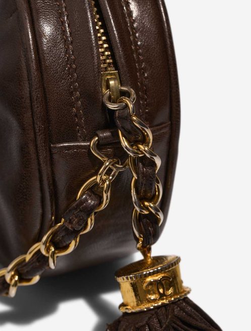 Chanel Clutch Calf Brown Closing System | Sell your designer bag