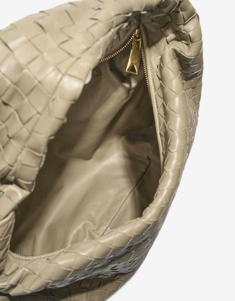 Bottega Veneta Jodie Large Calf Green Inside | Sell your designer bag