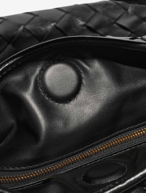 Bottega Veneta Hobo Calf Black Closing System | Sell your designer bag