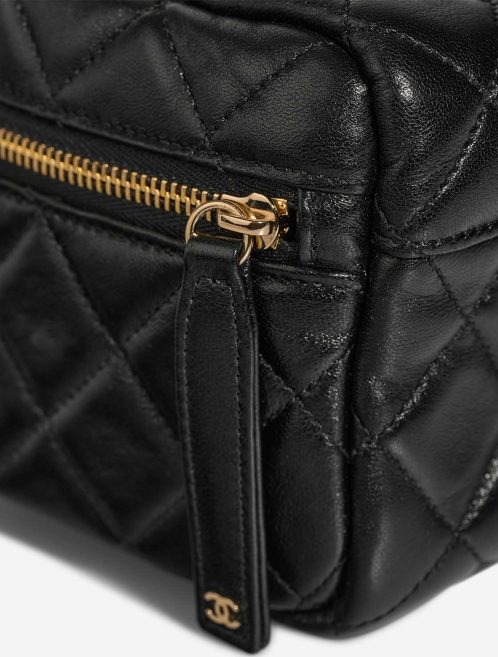Chanel Vanity Mini Lamb Black Closing System | Sell your designer bag