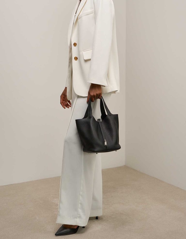 Hermès Picotin 22 Clémence Black on Model | Sell your designer bag