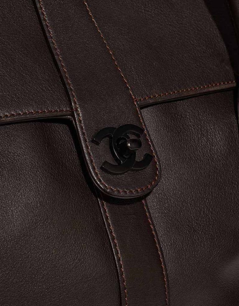 Chanel Shopper Calf Dark Brown Closing System | Sell your designer bag