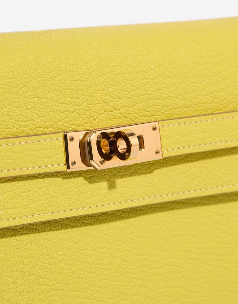 Hermès Kelly To Go Chèvre Lime Closing System | Sell your designer bag
