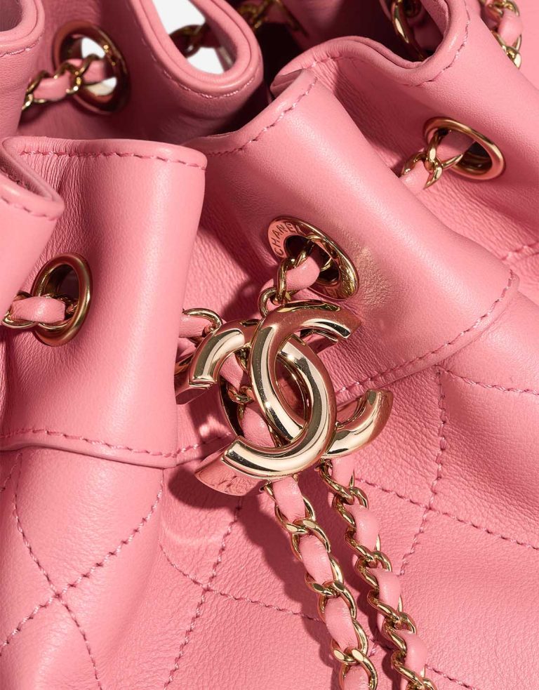 Chanel Bucket Bag Calf Pink Closing System | Sell your designer bag
