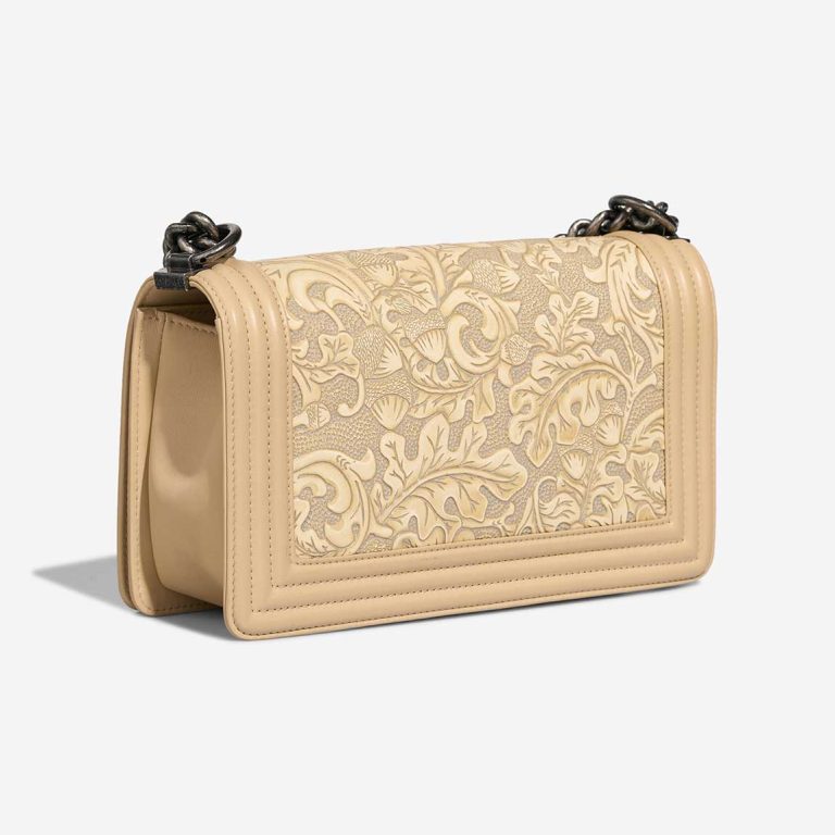 Chanel Boy Medium Lamb Beige | Sell your designer bag