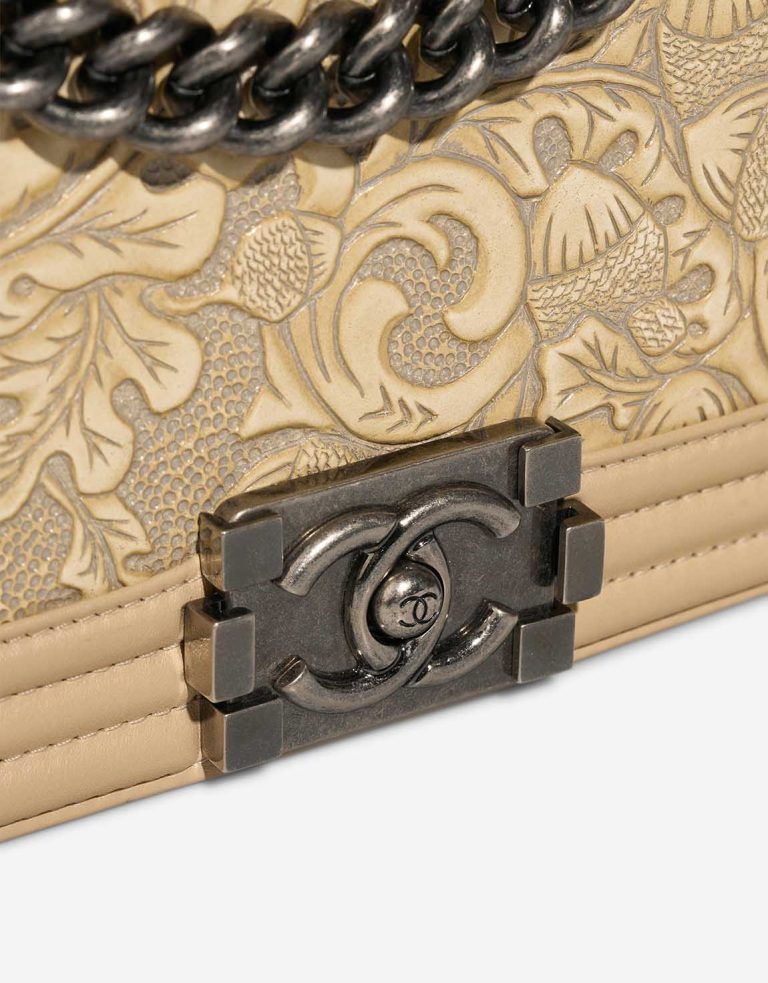 Chanel Boy Medium Lamb Beige Closing System | Sell your designer bag
