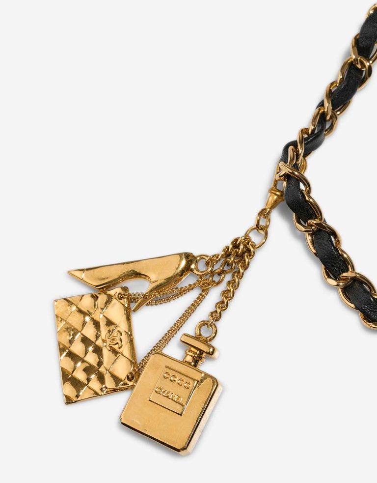Chanel Timeless Mini Square Lamb Black Signs of wear | Sell your designer bag