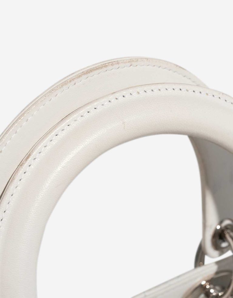 Dior Lady Medium Lamb White Signs of wear | Sell your designer bag