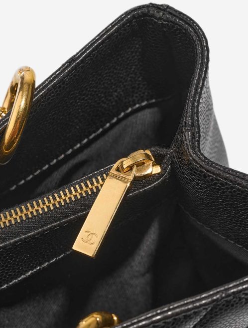 Chanel Shopping Tote GST Caviar Noir Closing System | Sell your designer bag