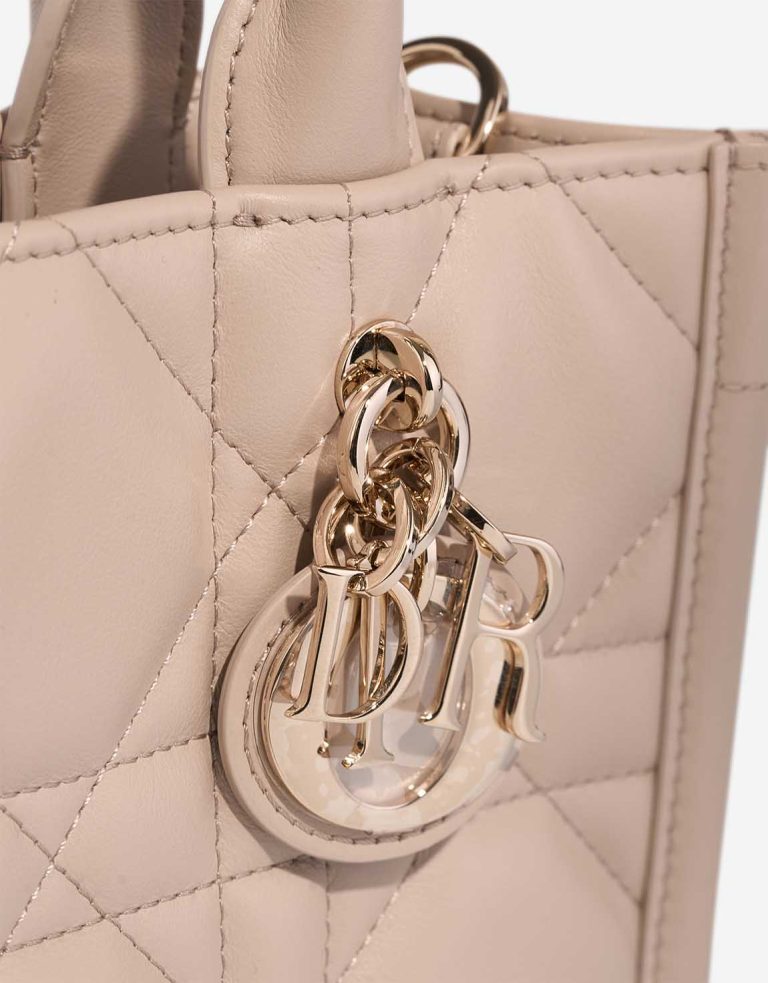 Dior Book Tote Mini Calf Beige Closing System | Sell your designer bag