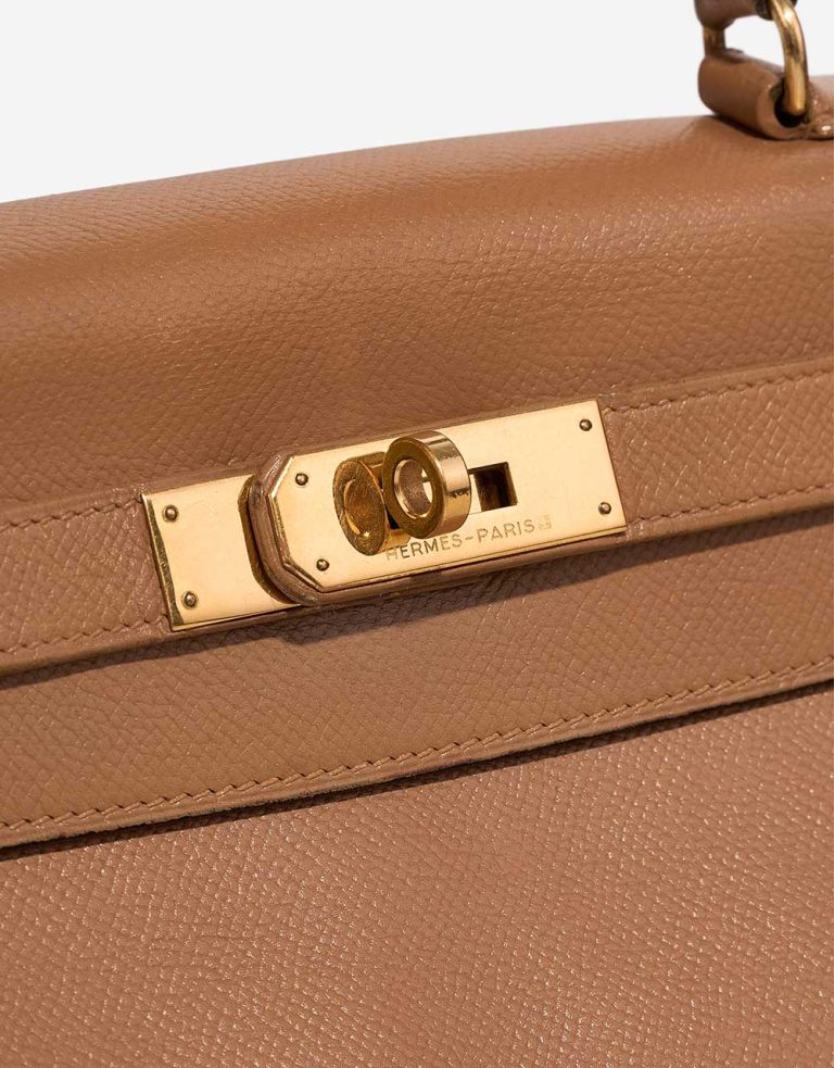 Hermès Kelly 28 Epsom Beige  Closing System | Sell your designer bag
