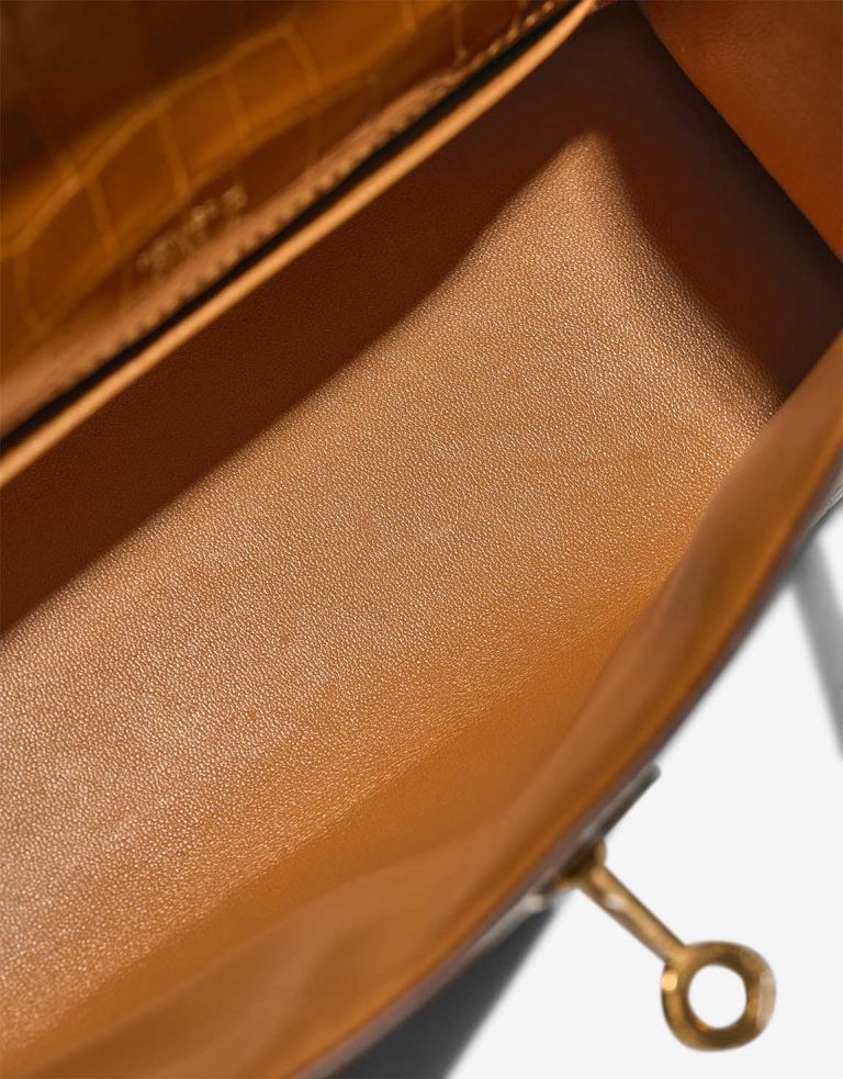 Hermès Kelly Pochette Alligator Mississippi Tabac Camel Signs of wear | Sell your designer bag