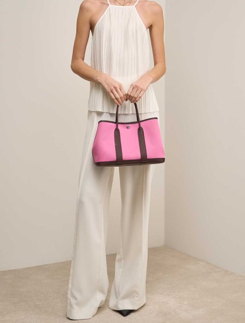 Hermès Garden Party 30 Taurillon Clémence / Toile Pink / Rouge Duchesse on Model | Sell your designer bag