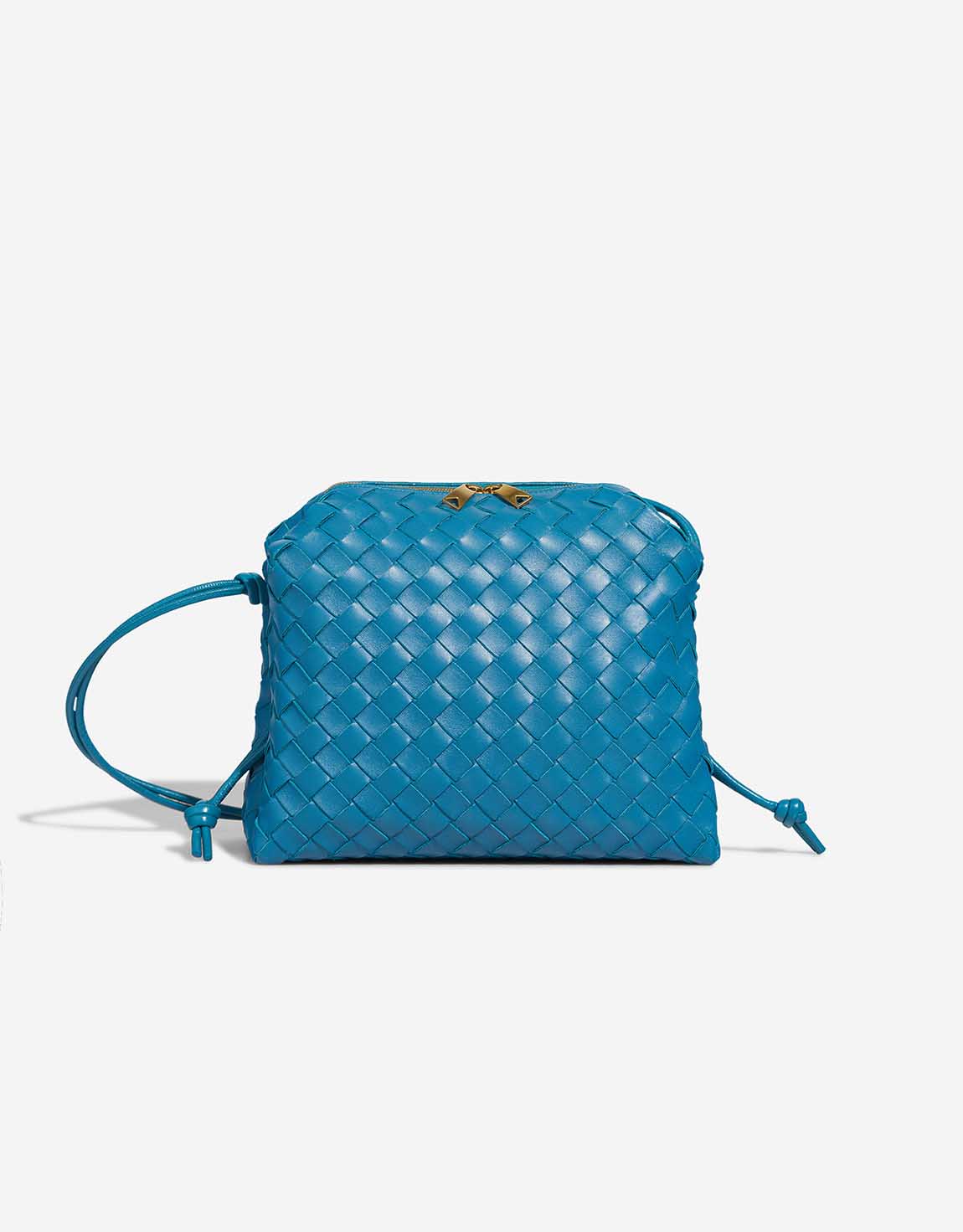 【送料&関税込】Bottega Veneta Midnight Blue Cotton Cropped Bottega Veneta Loop Medium Lamb Blue | SACLÀB