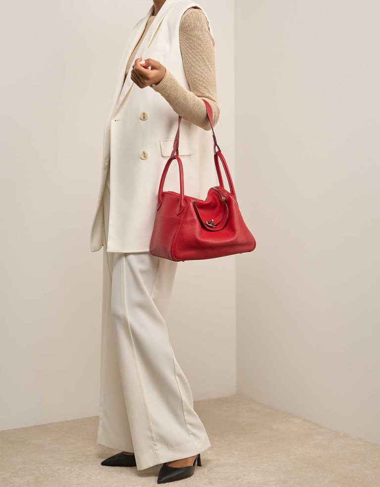 Hermès Lindy 30 Clémence Rouge Casaque on Model | Sell your designer bag