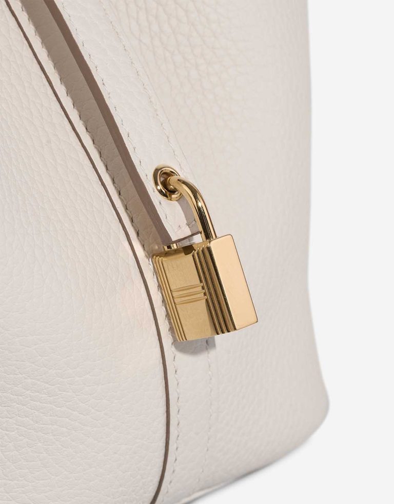 Hermès Picotin 18 Taurillon Clémence Gris Pale Closing System | Sell your designer bag