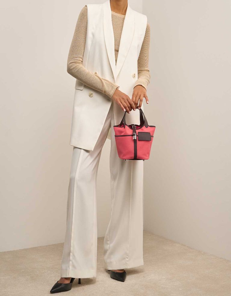 Hermès Picotin Cargo 18 Toile Goeland / Swift Rose Texas / Rouge Sellier on Model | Sell your designer bag