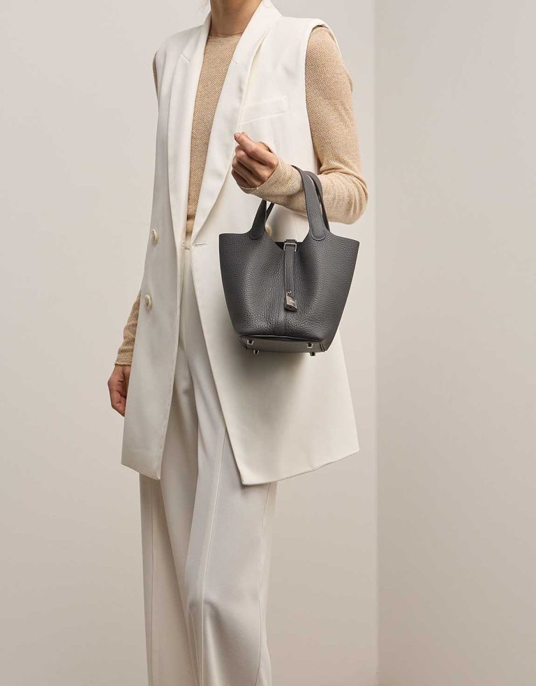 Hermès Picotin 18 Taurillon Clémence Ardoise on Model | Sell your designer bag