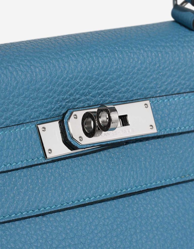 Hermès Kelly 28 Taurillon Clémence Turquoise Closing System | Sell your designer bag