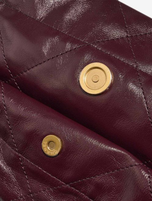 Chanel 22 Medium Lamb Bordeaux Closing System | Sell your designer bag