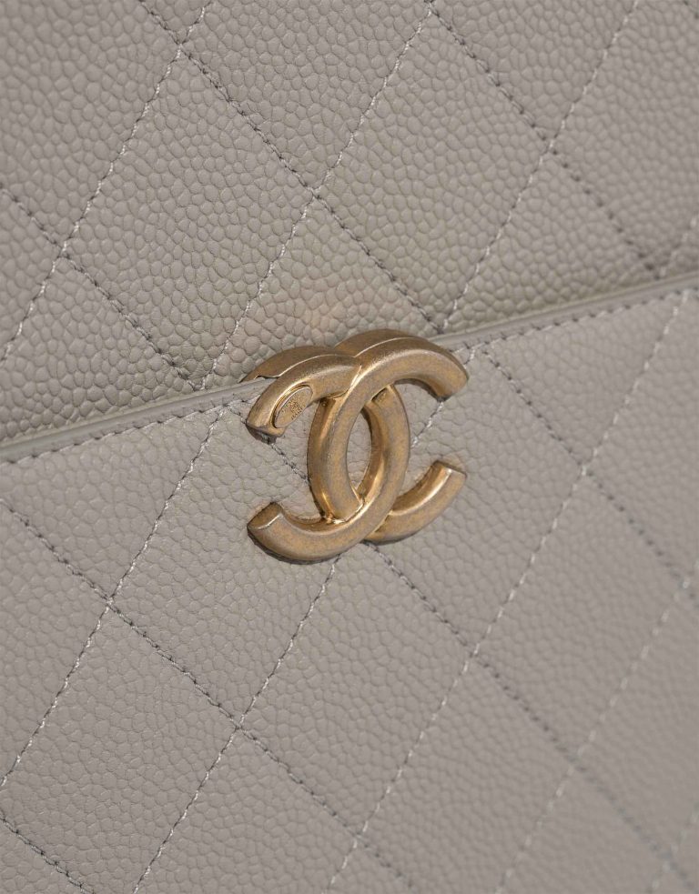 Chanel Timeless Briefcase Caviar Grey Closing System | Sell your designer bag