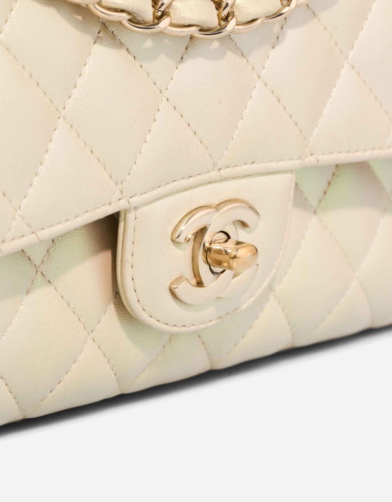Chanel Timeless Medium Lamb White / Iridescent Closing System | Sell your designer bag